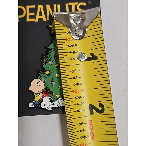 Peanuts Charlie Brown & Snoopy Christmas Tree Enamel Pin - Picture 5 of 6